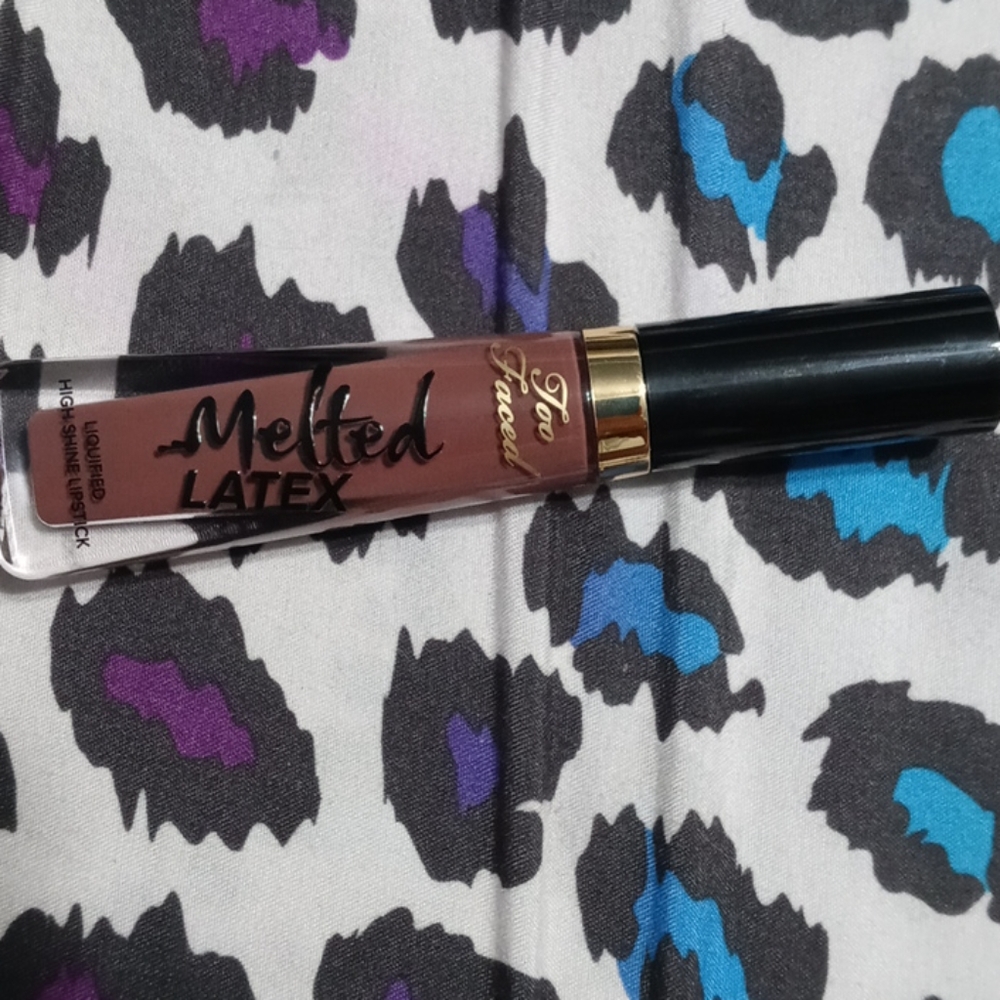 Too faced melted latex lipstick